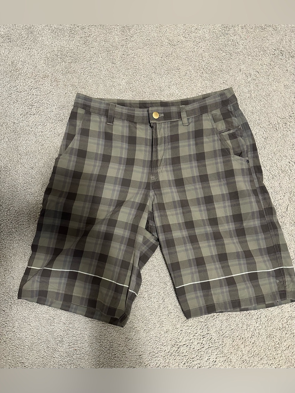 Lululemon Plaid Shorts - Olive/Gray